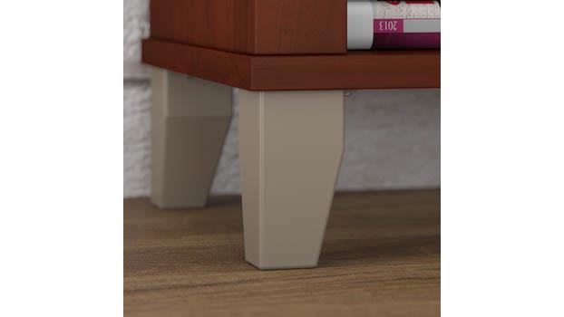 Leg Detail