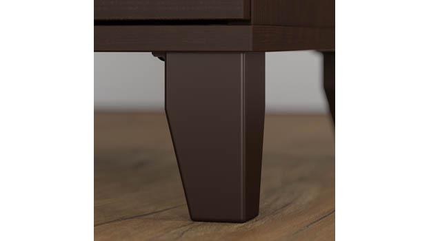 Leg Detail