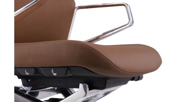 Discreet Underseat Controls