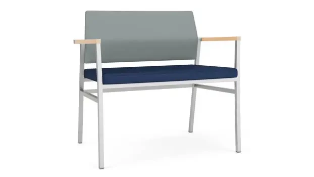 Lucid Dillon Polyurethane / Ocean Dillon Polyurethane / Silver Finish / Natural Armcap