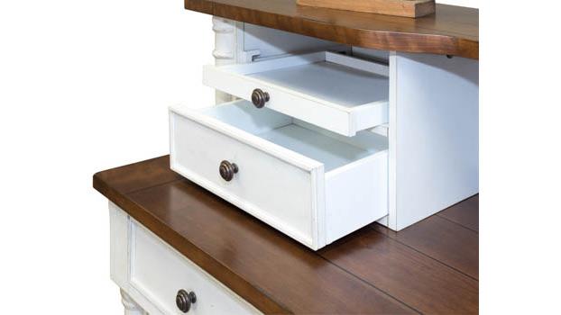 Hutch Detail