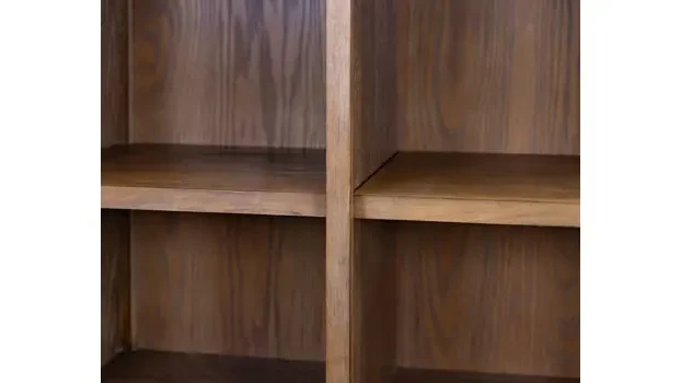 Shelf Detail
