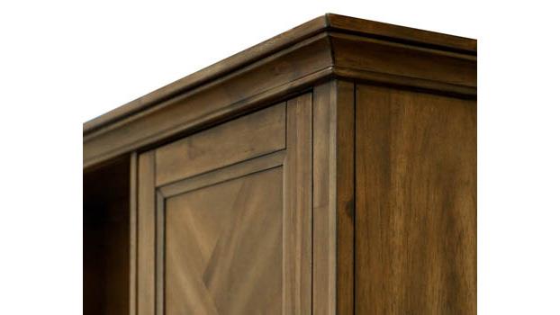 Top Detail