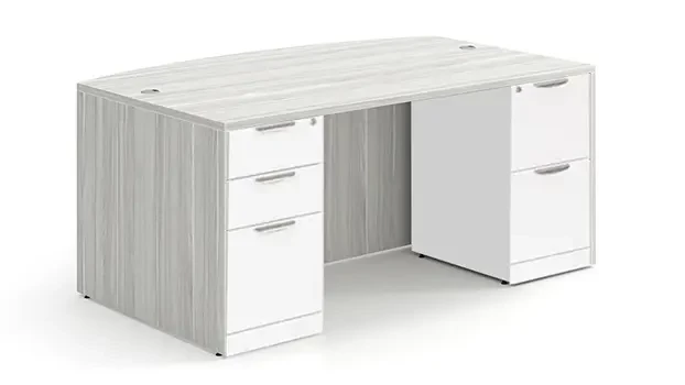 Silver Birch / White Pedestals