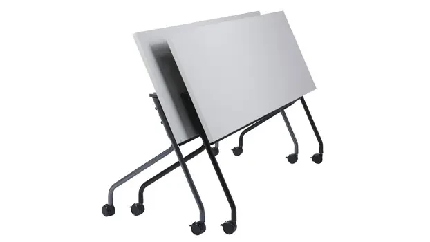 Grey Top / Titanium Base - Nesting