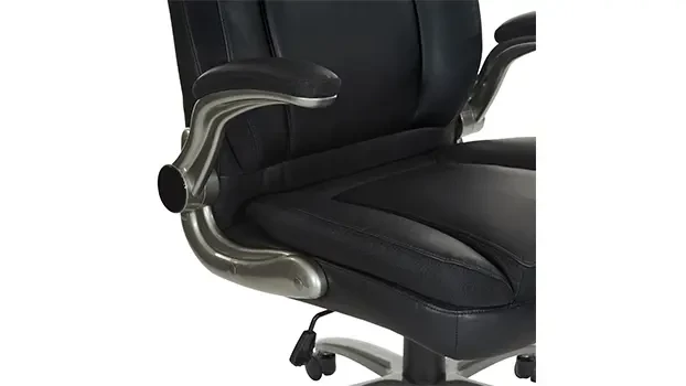 Black - Arm and Seat Detail