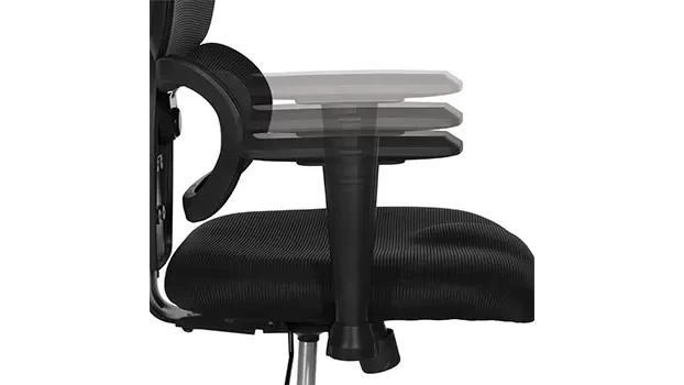 Adjustable height arm rests