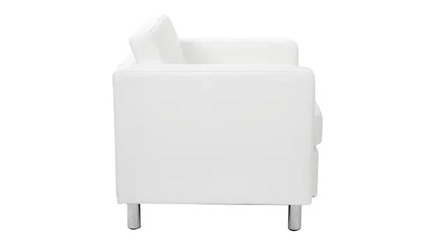 Dillon Snow - Side View