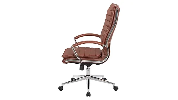 Saddle - Side View with Armsleeves