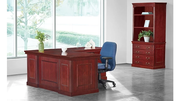 Approach View - L-Desk - In use