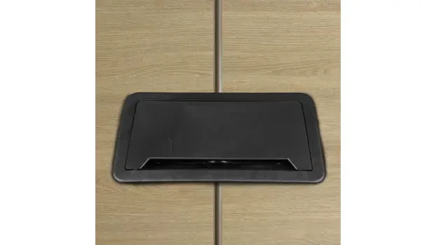 Power Grommet - Closed