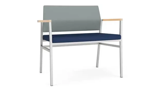 Lucid Dillon Polyurethane / Ocean Dillon Polyurethane / Silver Finish / Natural Armcap