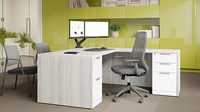 Silver Birch / White Pedestals